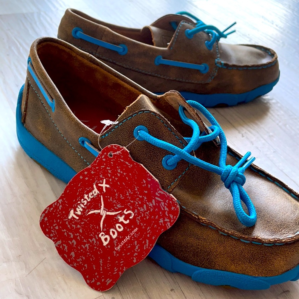 NWT Twisted X shoes.Size Kids 5. *Antibacterial*